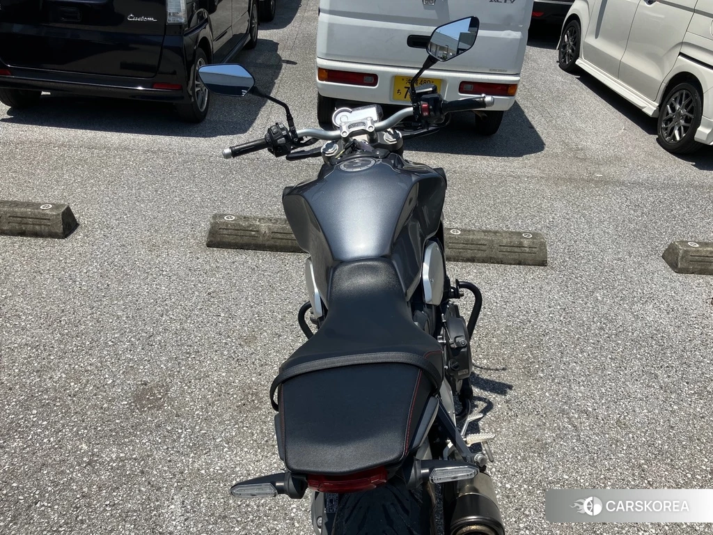 Проданный Honda CB1000R 2019 из Японии
