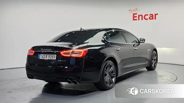 Maserati Quattroporte id 2375140 из Кореи 12