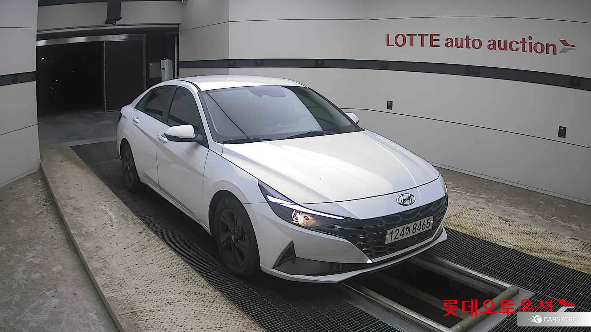 Hyundai Avante Hybrid id 4902379 из Кореи 12