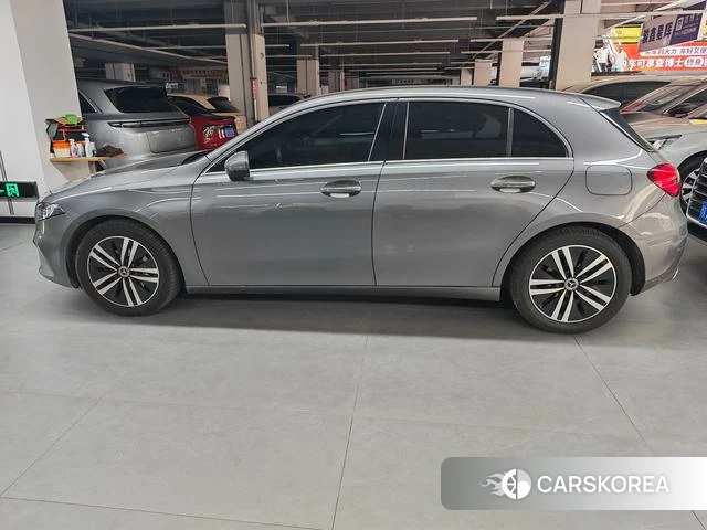 Mercedes-Benz Class A (imported) 2021 Темно-серый из Китая, фото 3