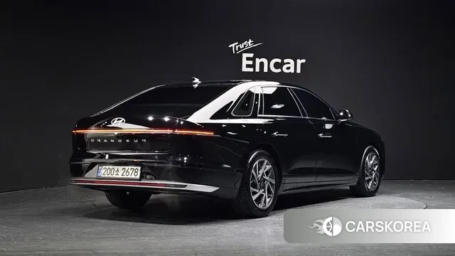 Hyundai Grandeur (GN7) id 3571936 из Кореи 12