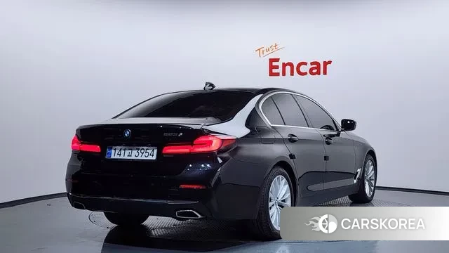 BMW 5 Series (G30) id 3433297 из Кореи 12