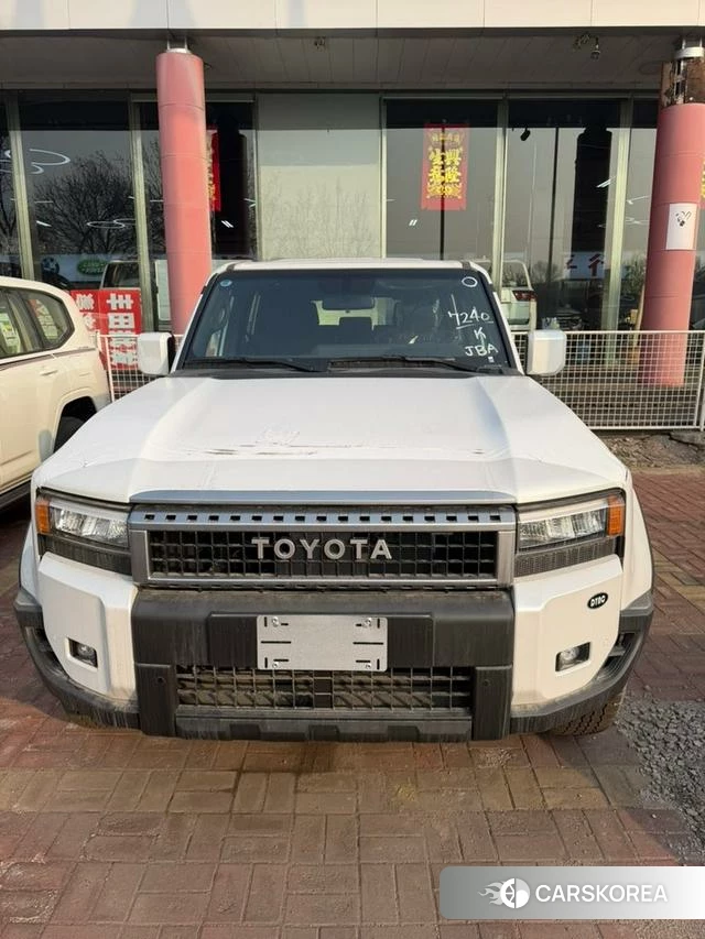 Toyota Prado (imported) 2024 Белый из Китая, фото 5