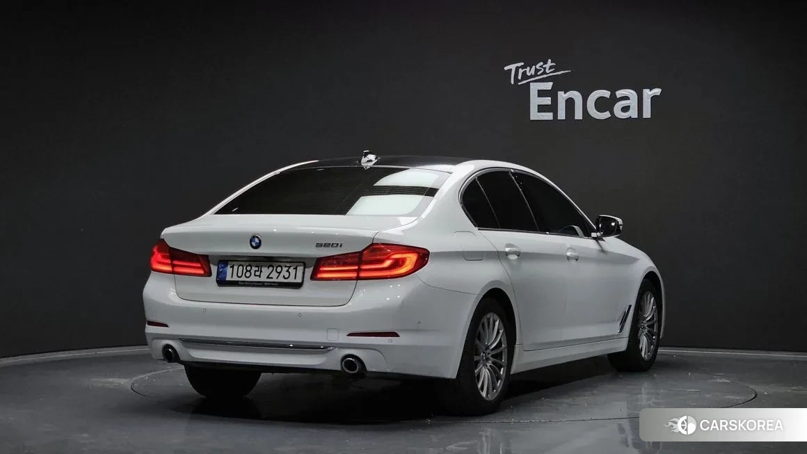 BMW 5 Series (G30) id 2137771 из Кореи 12