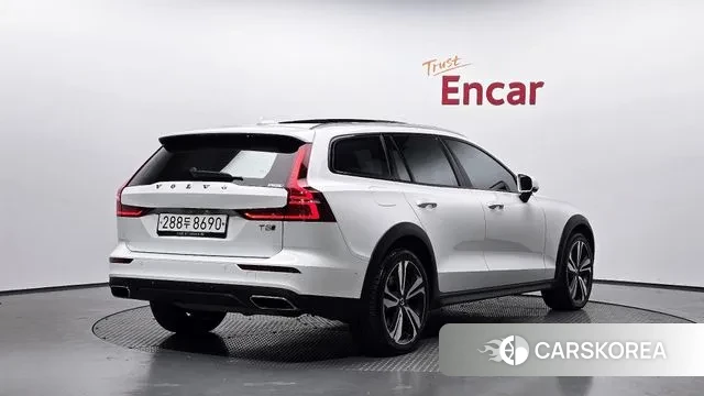 Volvo V60 Cross-Country 2nd Generation id 3302504 из Кореи 12