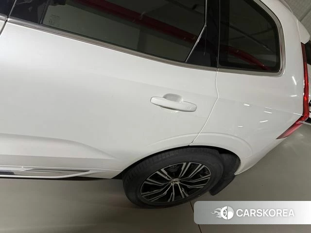 Volvo XC60 second Generation 2022 Белый из Кореи, фото 6