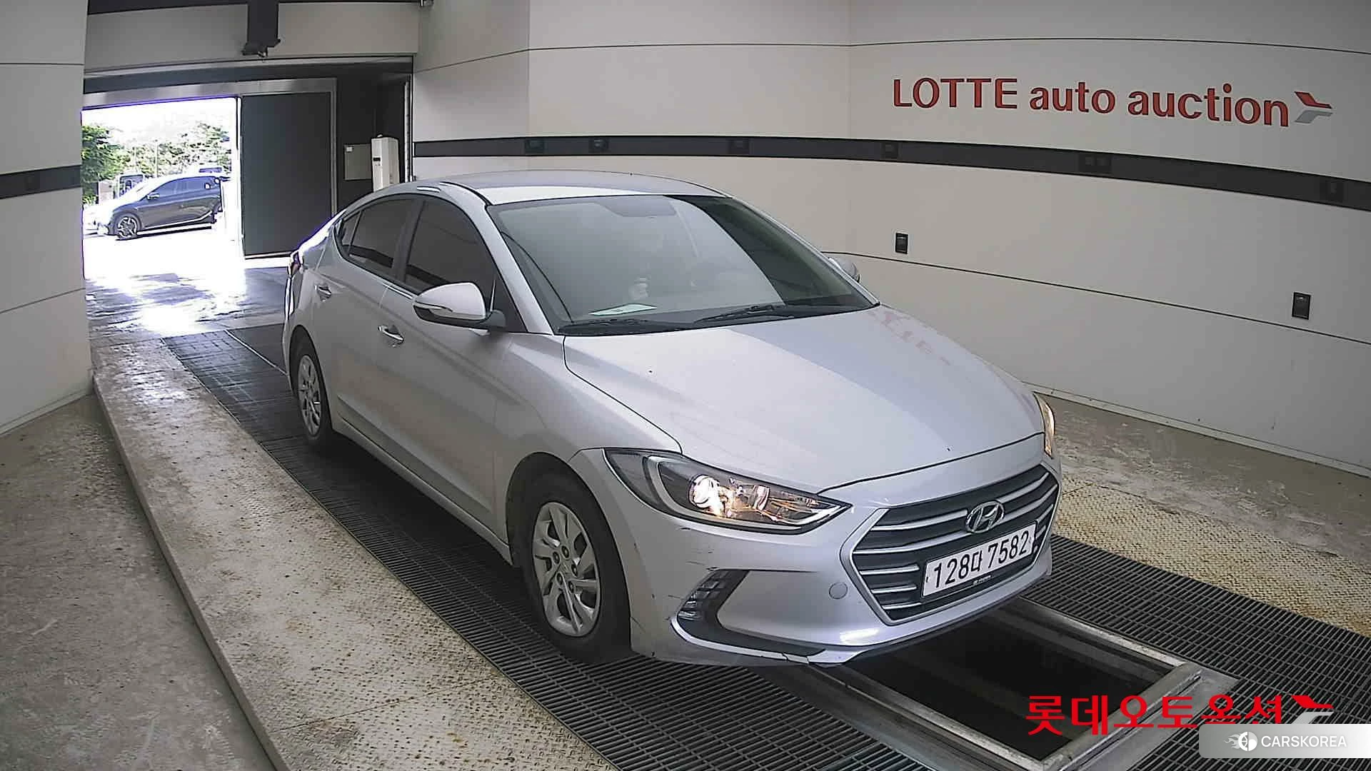 Hyundai Avante id 4504398 из Кореи 12