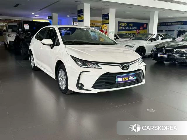 Toyota Corolla 2024 Белый из Китая, фото 3