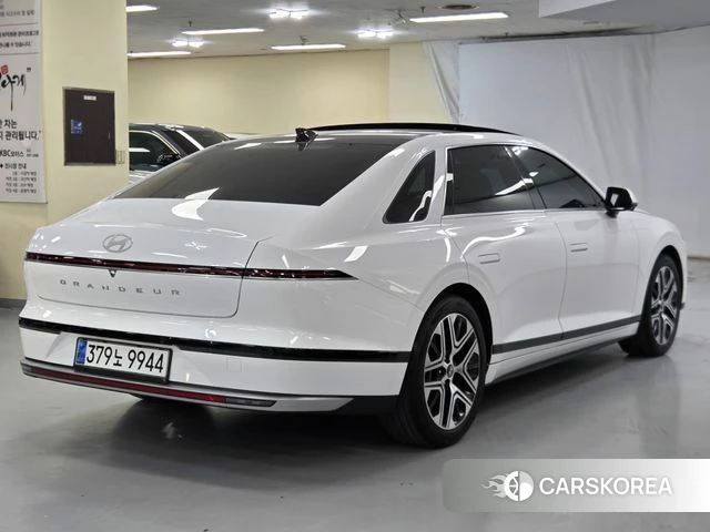 Hyundai Grandeur (GN7) id 4298658 из Кореи 12