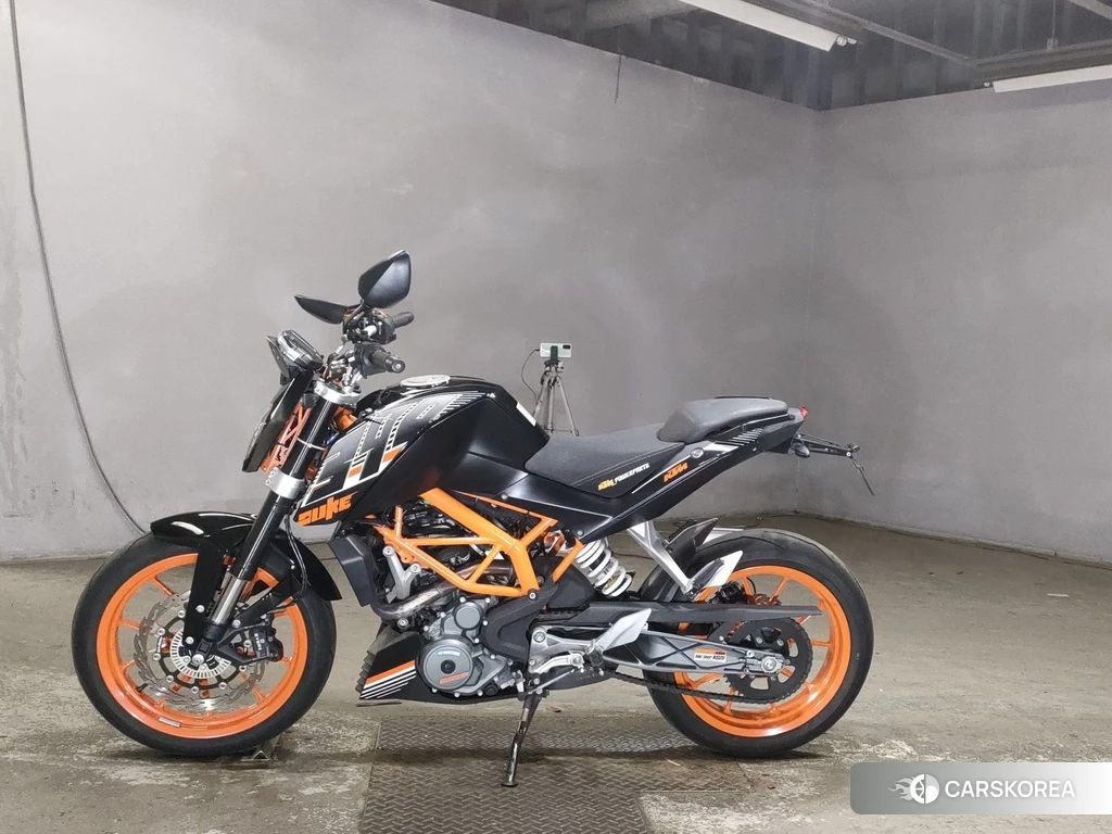 Проданный KTM 390 DUKE 2016 из Японии, фото 2