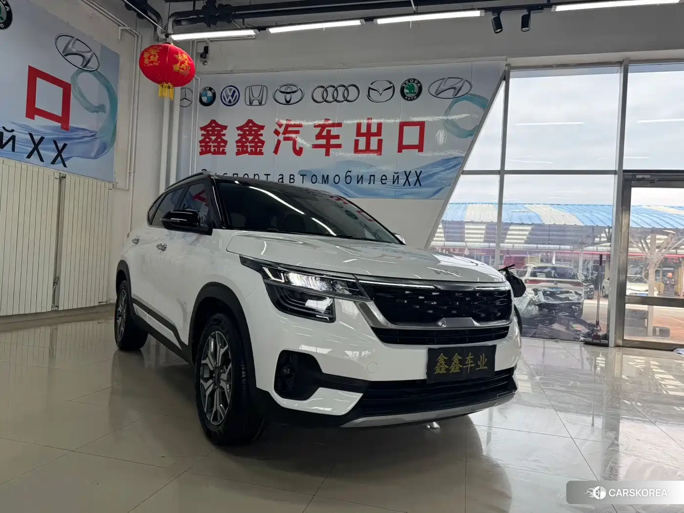 Kia KX3 proud run 2022 Белый из Китая, фото 4