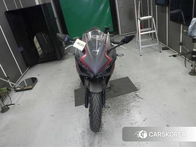 Проданный Honda CBR400R id 3994834 из Японии, фото 12