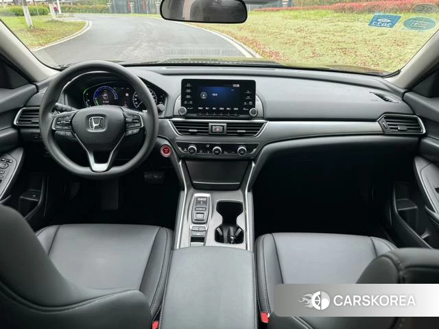 Honda Accord id 4209725 из Китая 10
