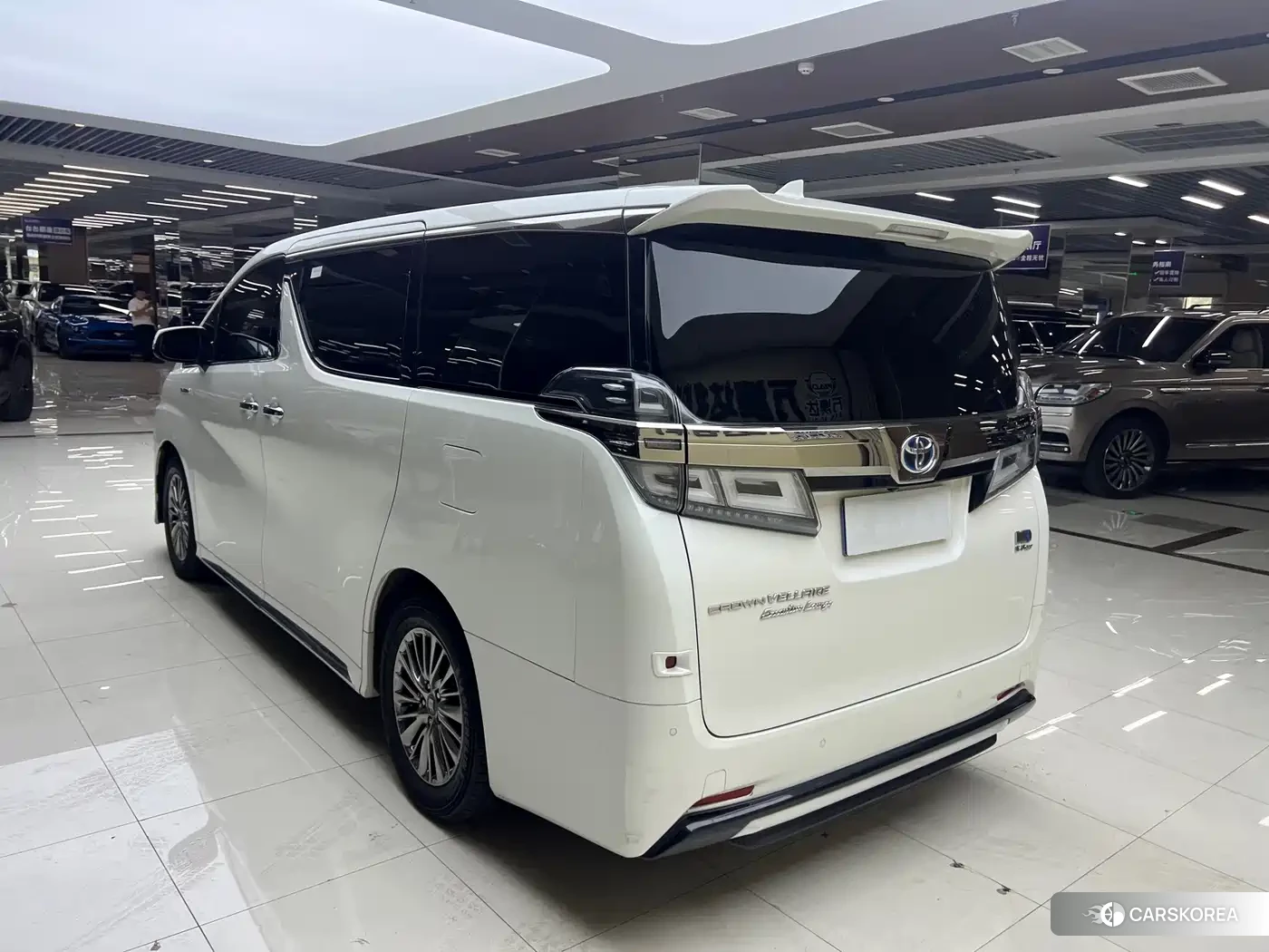 Toyota Vellfire 2022 Белый из Китая, фото 3