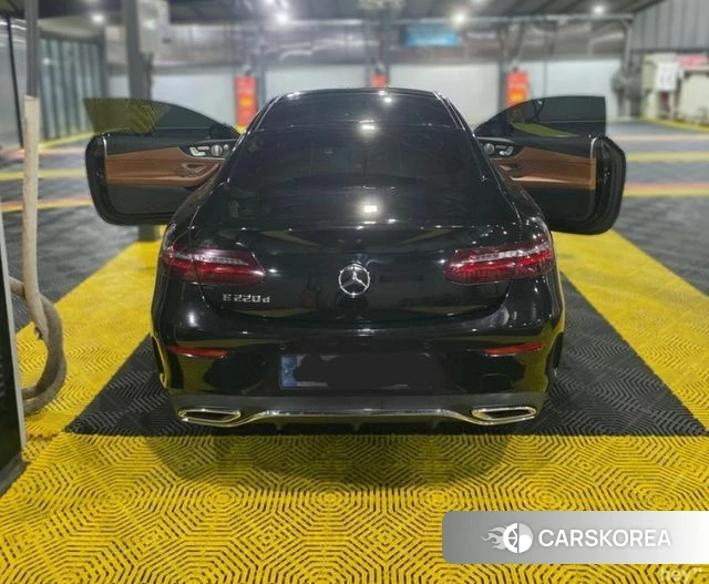 Mercedes-Benz E-Class W213 2018 Черный из Кореи, фото 2