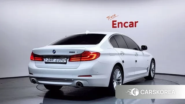 BMW 5 Series (G30) id 3737201 из Кореи 12