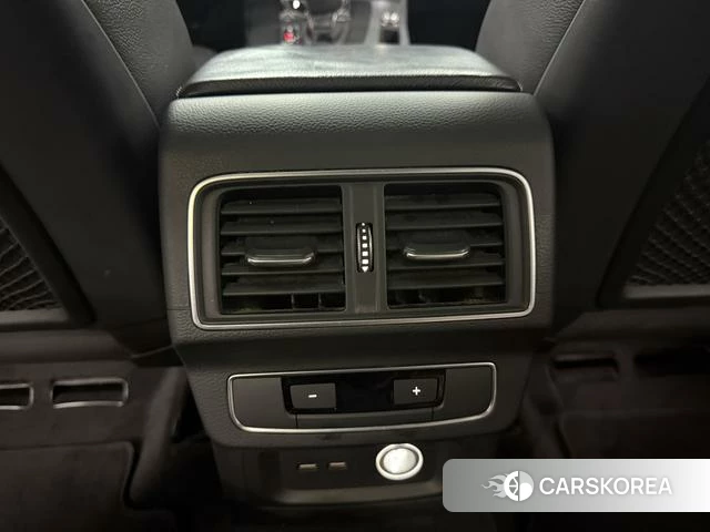 Audi Q5L id 4273675 из Китая 11