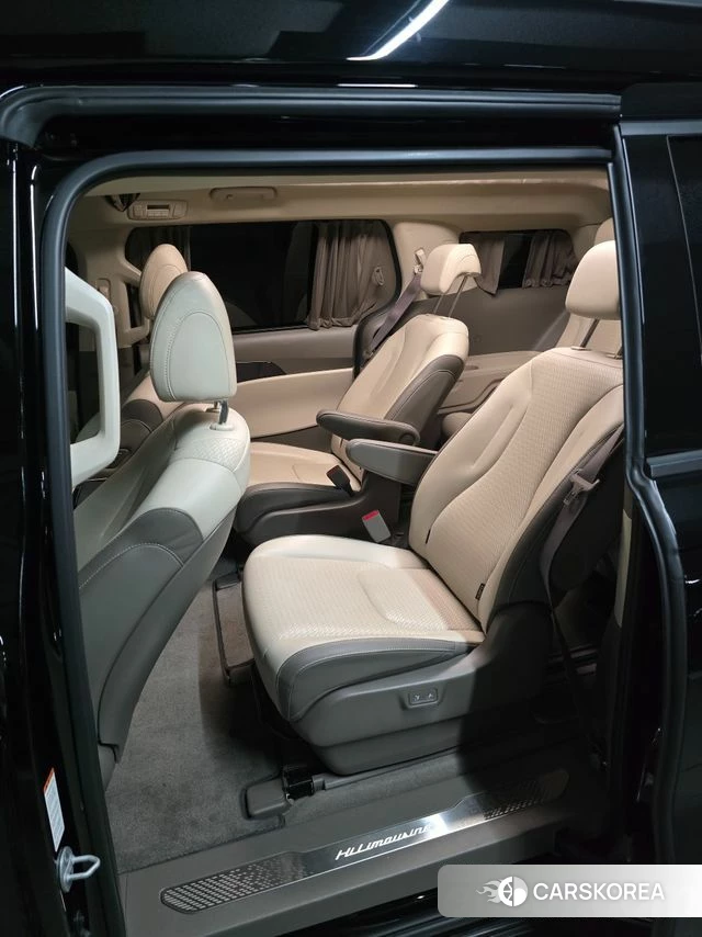 Kia The New Carnival 4th Generation 2024 Черный из Кореи, фото 5