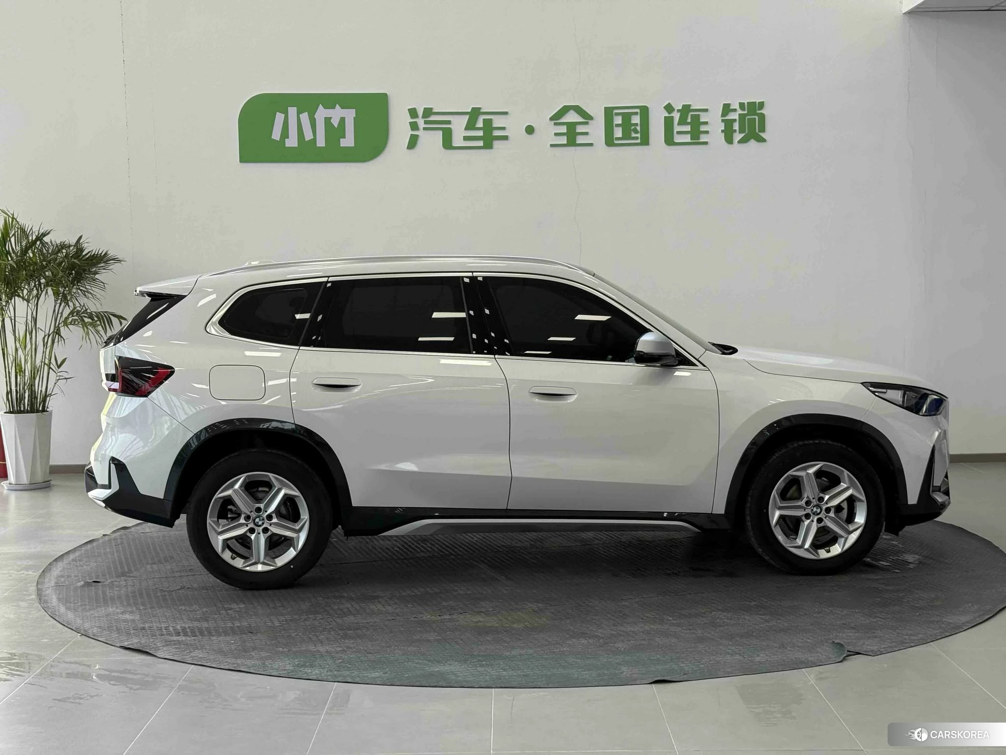 BMW X1 id 4453840 из Китая 12
