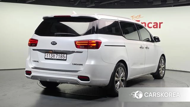 Kia The New Carnival id 4563044 из Кореи 12