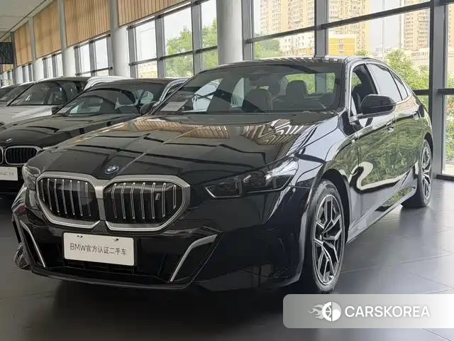 BMW i5 2025 Черный из Китая, фото 4