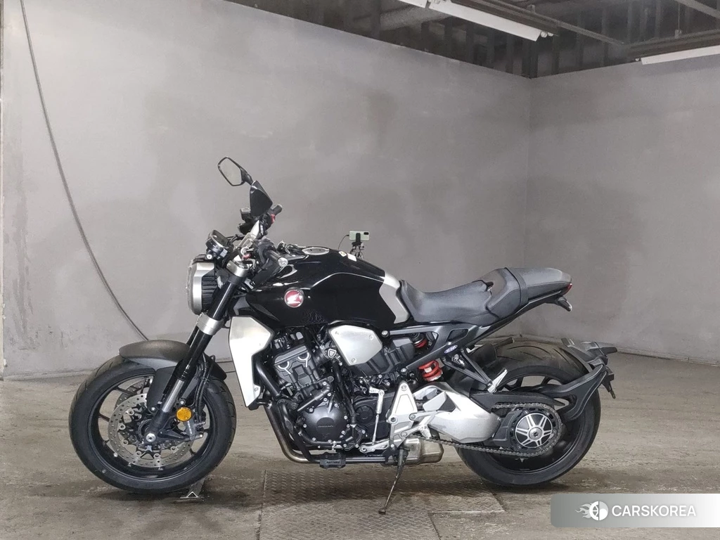 Проданный Honda CB1000R 2018 из Японии, фото 2
