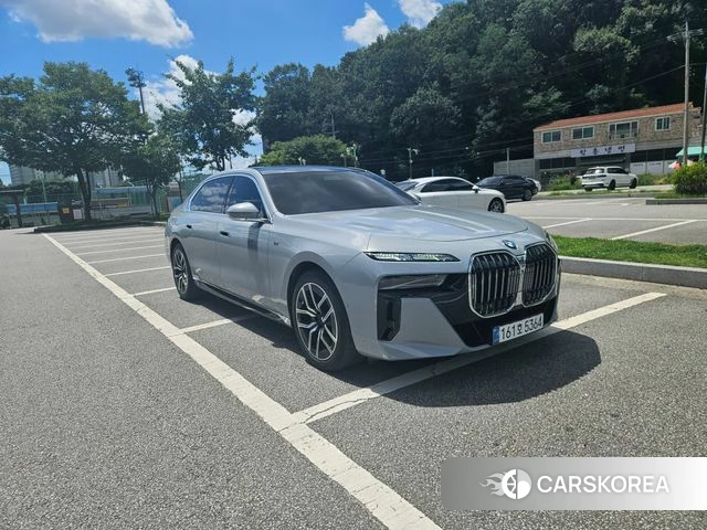 BMW 7 Series (G70) id 4630657 из Кореи 11
