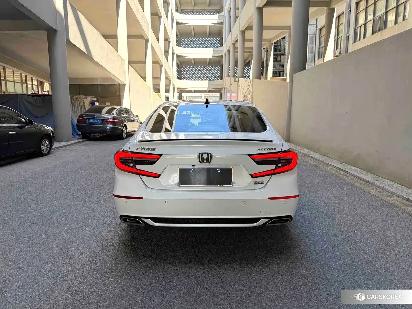 Honda Accord 2023 Белый из Китая, фото 2