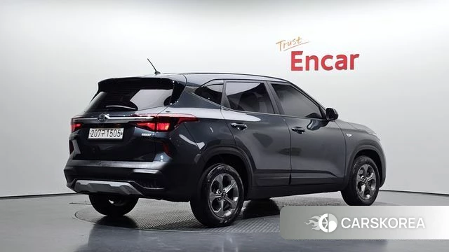 Kia Seltos id 4338925 из Кореи 12
