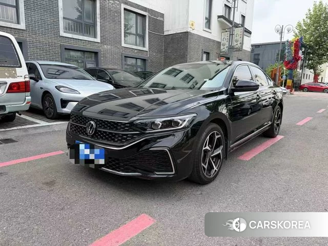 Volkswagen Passat 2023 Черный из Китая, фото 2
