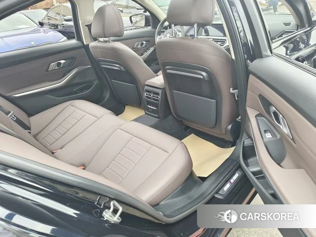 BMW 3 series id 4278381 из Китая 12