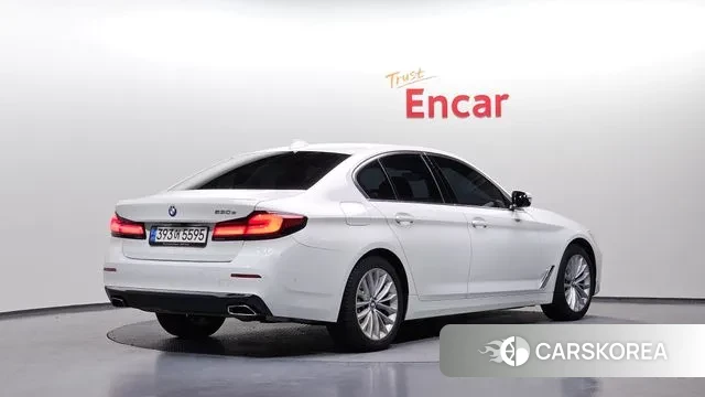 BMW 5 Series (G30) id 3697820 из Кореи 12