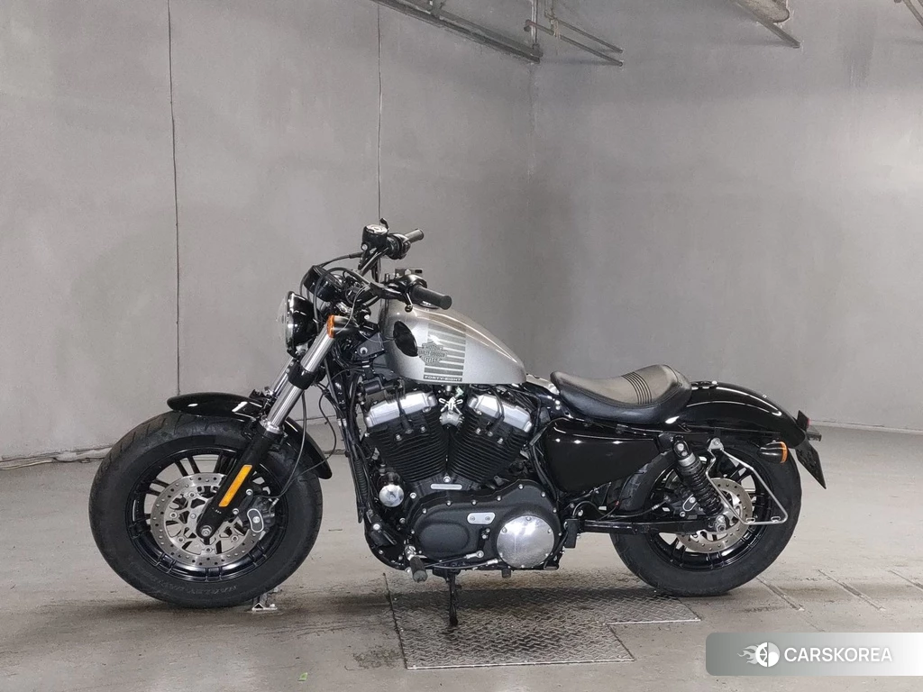 Проданный Harley-Davidson Sportster 48 XL1200X 2016 из Японии, фото 2