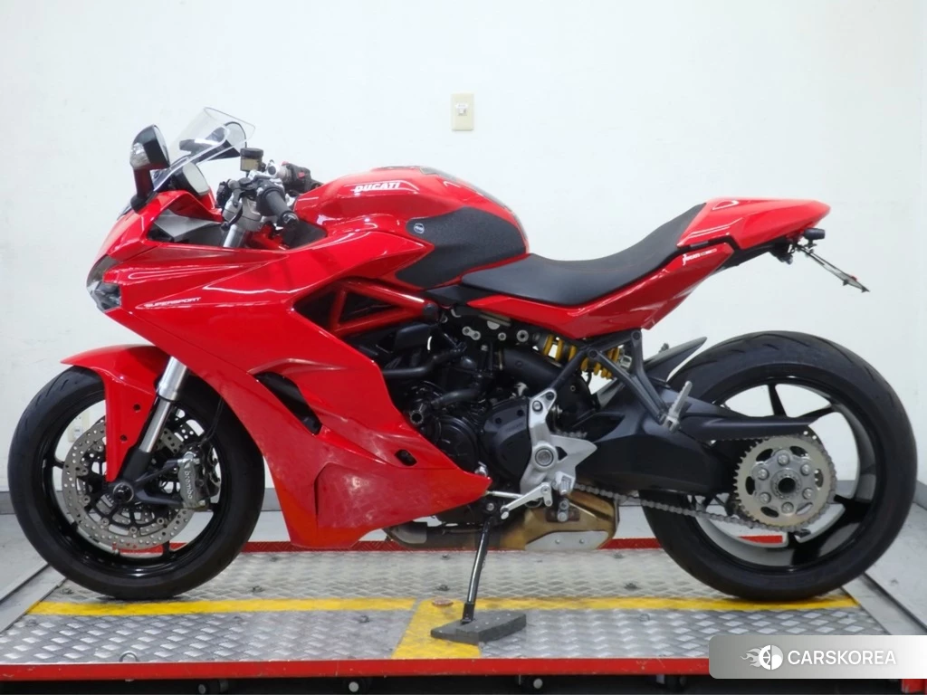 Проданный Ducati SUPERSPORT 2018 из Японии, фото 2