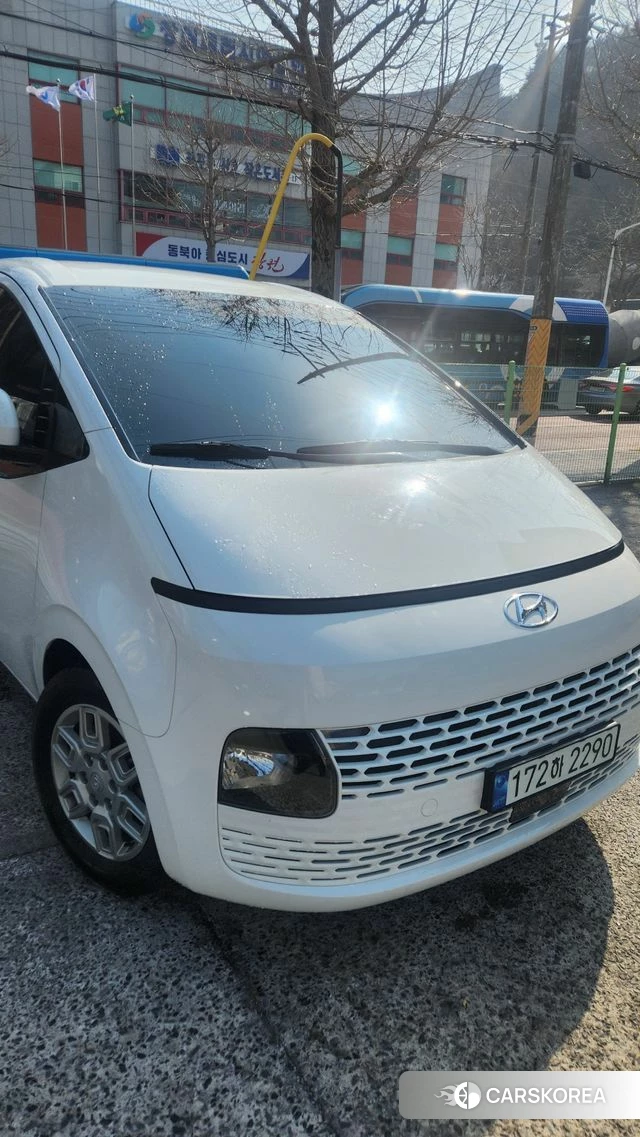 Hyundai Staria 2022 Белый из Кореи, фото 3