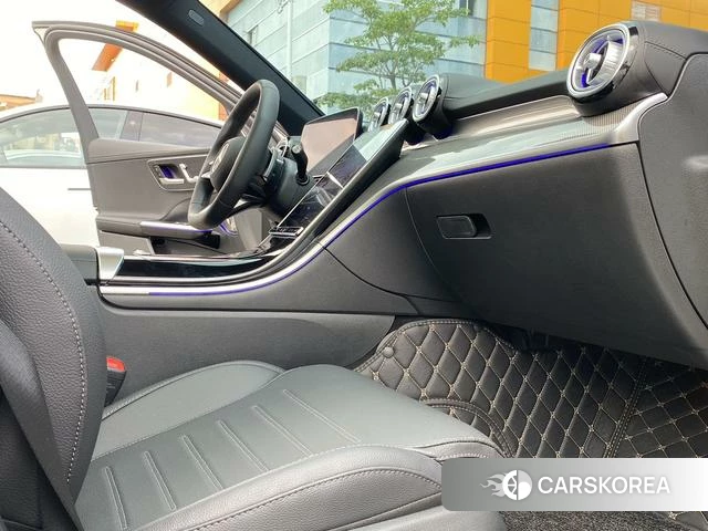 Mercedes-Benz Class C 2024 Белый из Китая, фото 3
