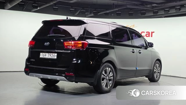Kia The New Carnival id 4672629 из Кореи 12