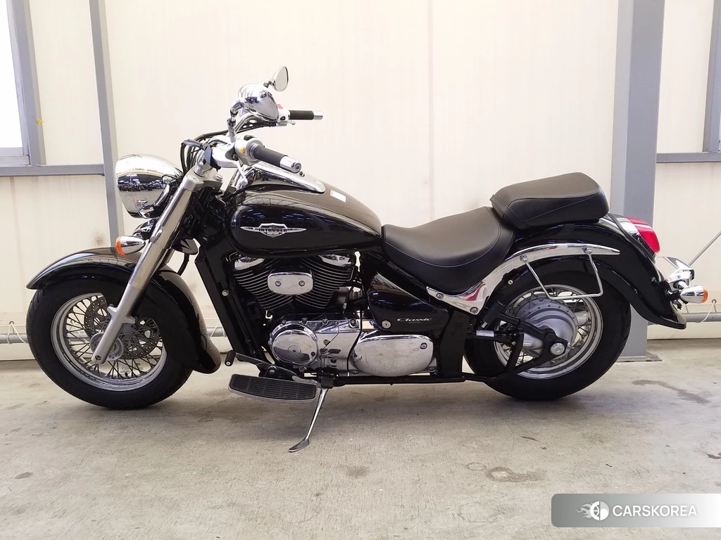 Проданный Suzuki INTRUDER 400 CLASSIC 2011 из Японии, фото 2