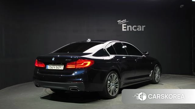 BMW 5 Series (G30) id 4371039 из Кореи 12