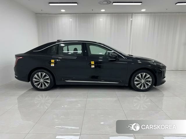 Red flag E-QM5 id 3926992 из Китая 12