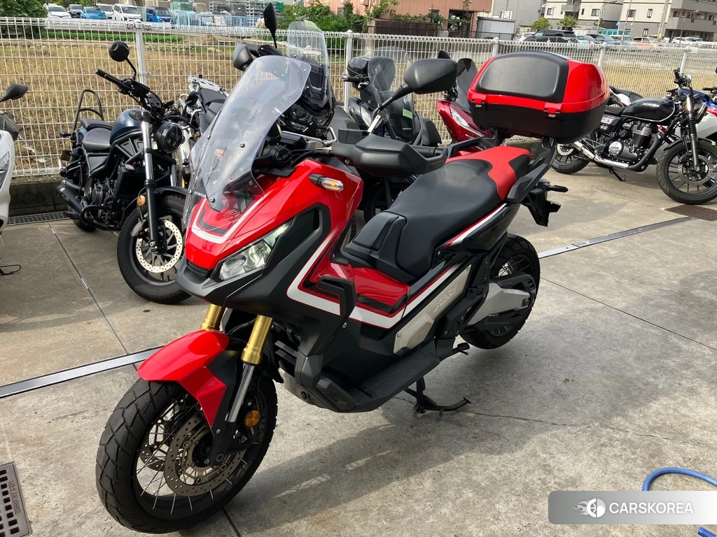 Проданный Honda X-ADV 750 2017 из Японии