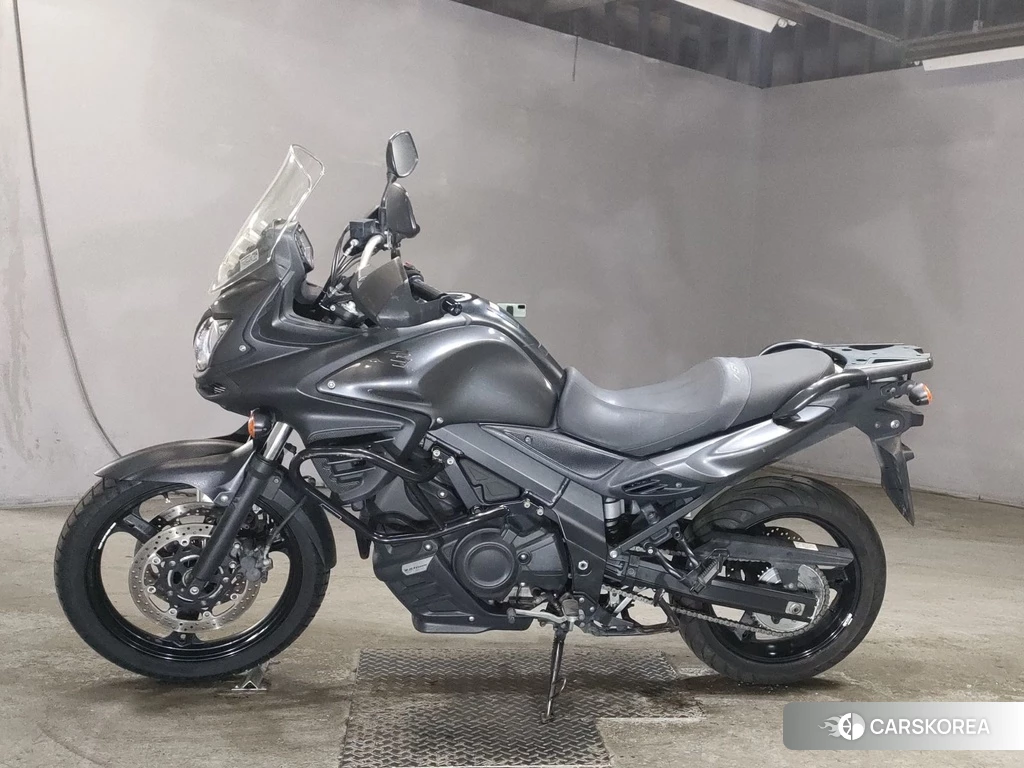 Проданный Suzuki V-STROM 650 DL650 2013 из Японии