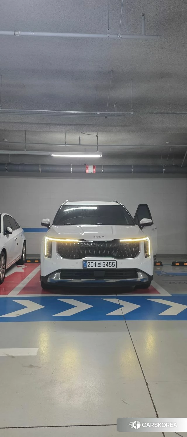 Kia The New Carnival 4th Generation 2024 Белый из Кореи, фото 2
