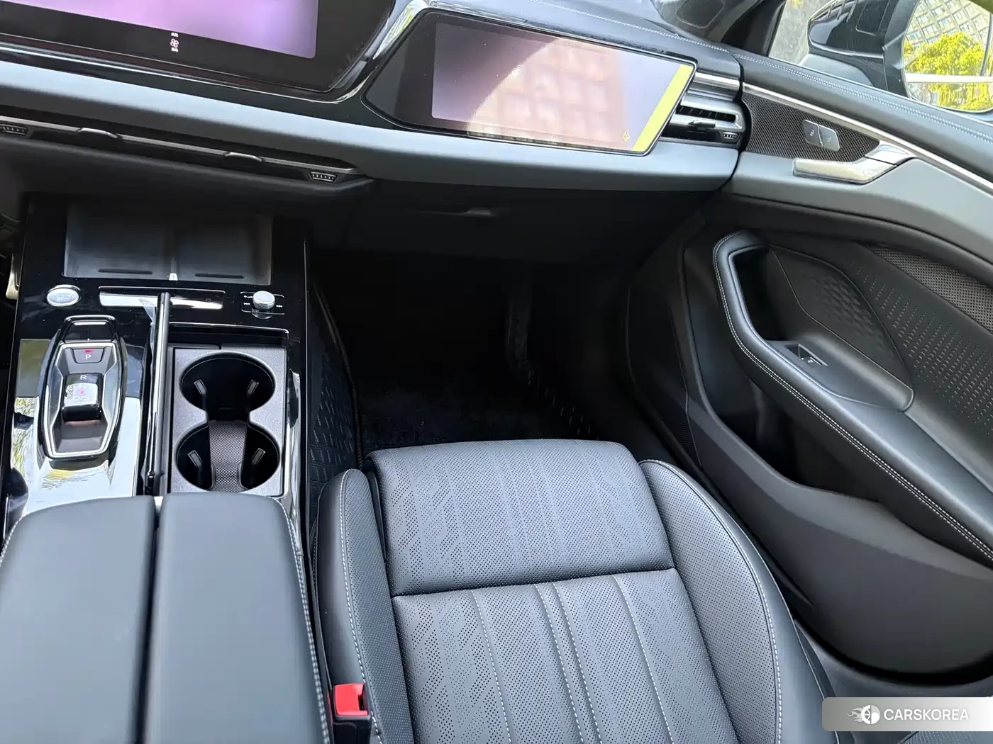 Audi A6L 2026 Черный из Китая, фото 2