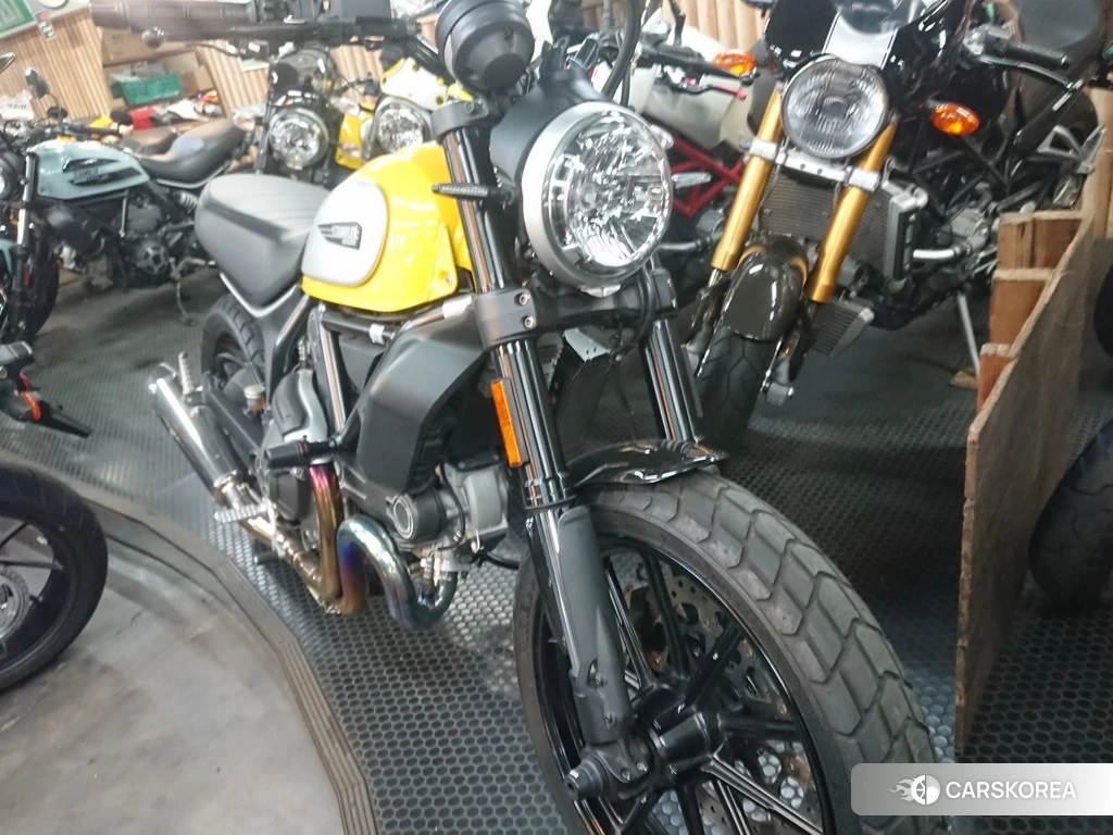 Проданный Ducati SCRAMBLER ICON 2018 из Японии, фото 2