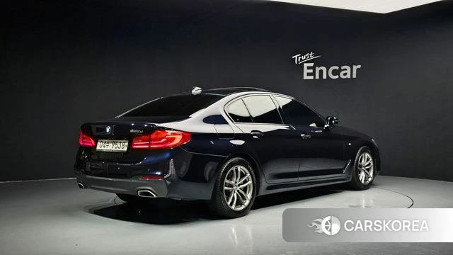 BMW 5 Series (G30) id 4574527 из Кореи 12