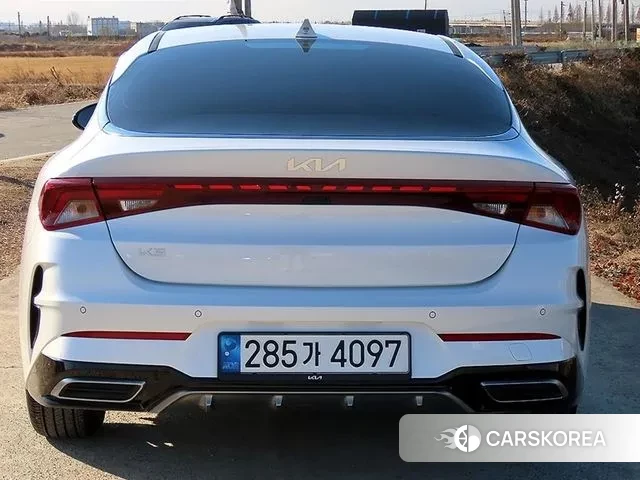 Kia K5 3rd generation 2023 Белый из Кореи, фото 2