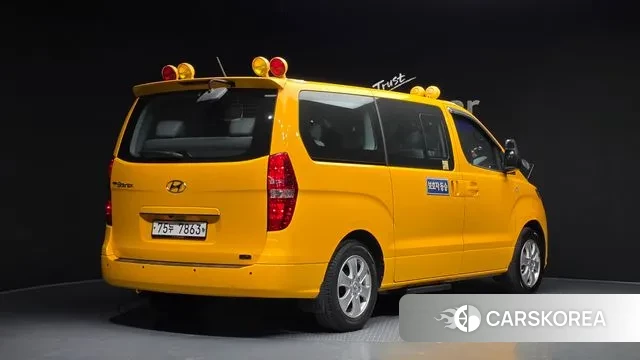 Hyundai The New Grand Starex id 3713766 из Кореи 12