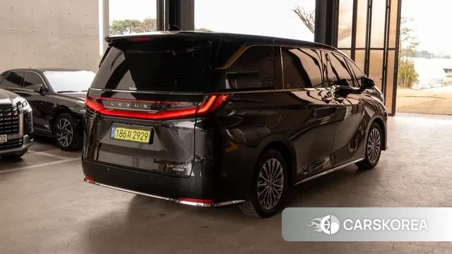 Lexus LM Second Generation id 3241030 из Кореи 10