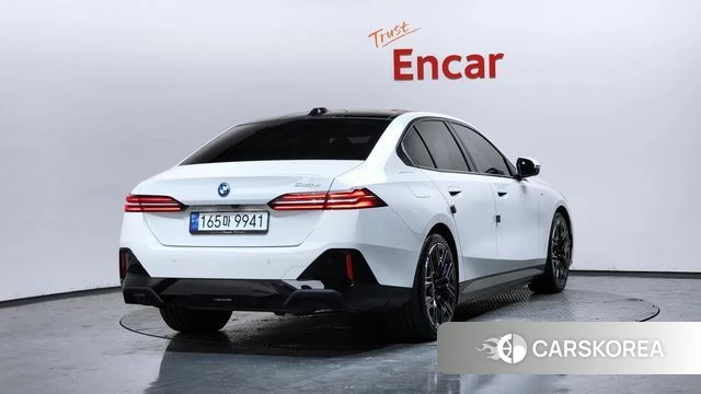 BMW 5 Series (G60) id 4579002 из Кореи 12